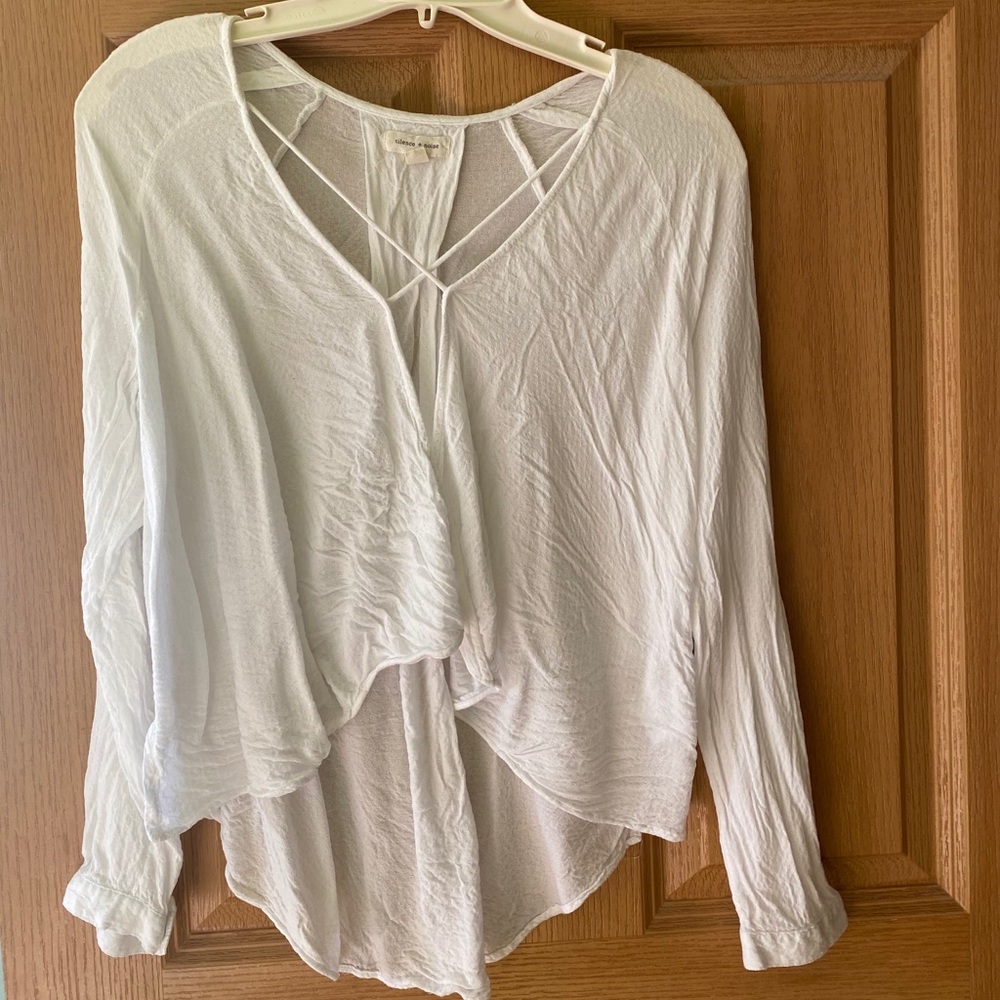 White long sleeve blouse